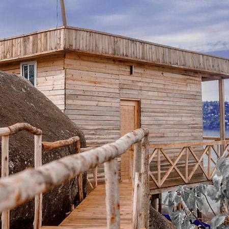Single Cabin With Lake View 姆万扎 外观 照片