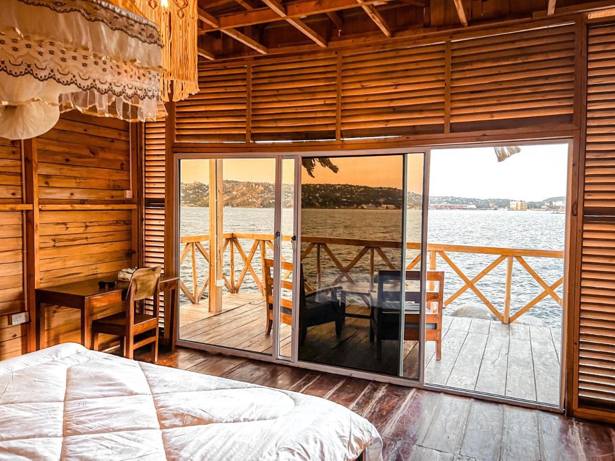 Single Cabin With Lake View 姆万扎 外观 照片